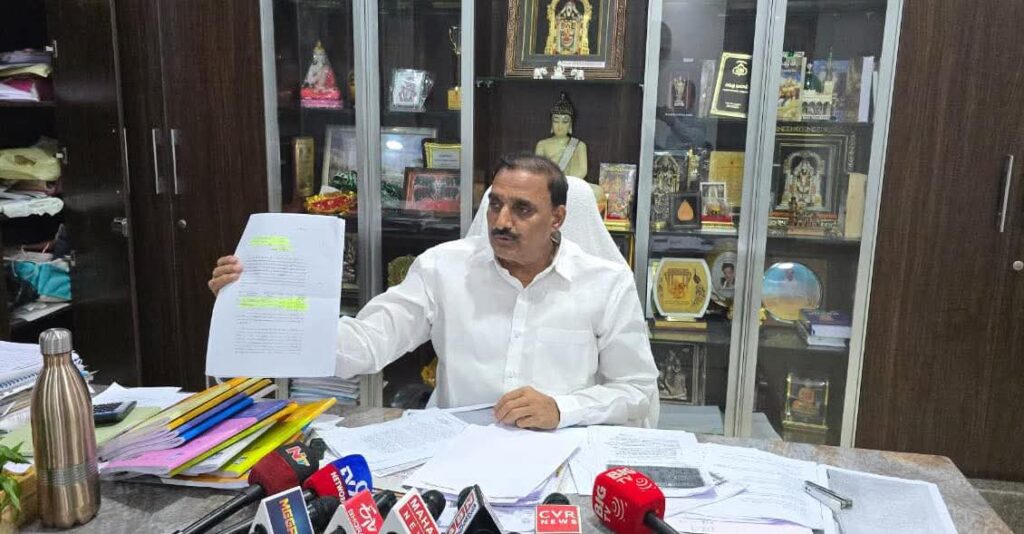 చర్చకు నేను సిద్ధం ఆర్కపొడి గాంధీ!