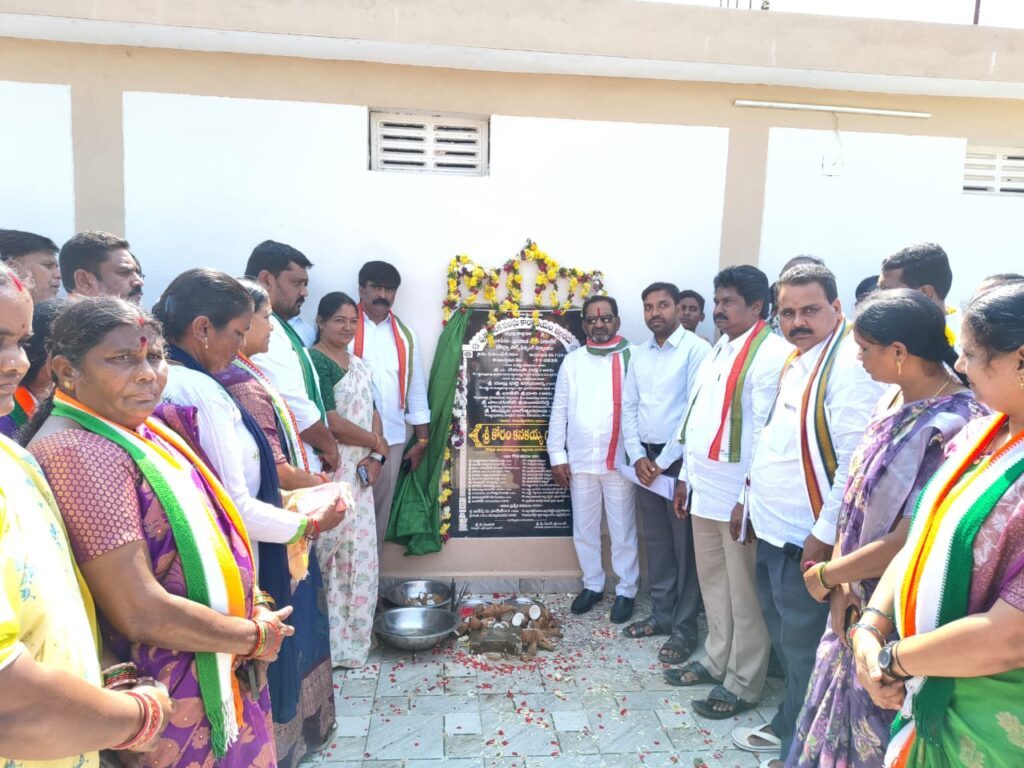 ఇల్లందు మున్సిపాలిటీలో ఎమ్మెల్యే కోరం కనకయ్య విస్తృత పర్యటన