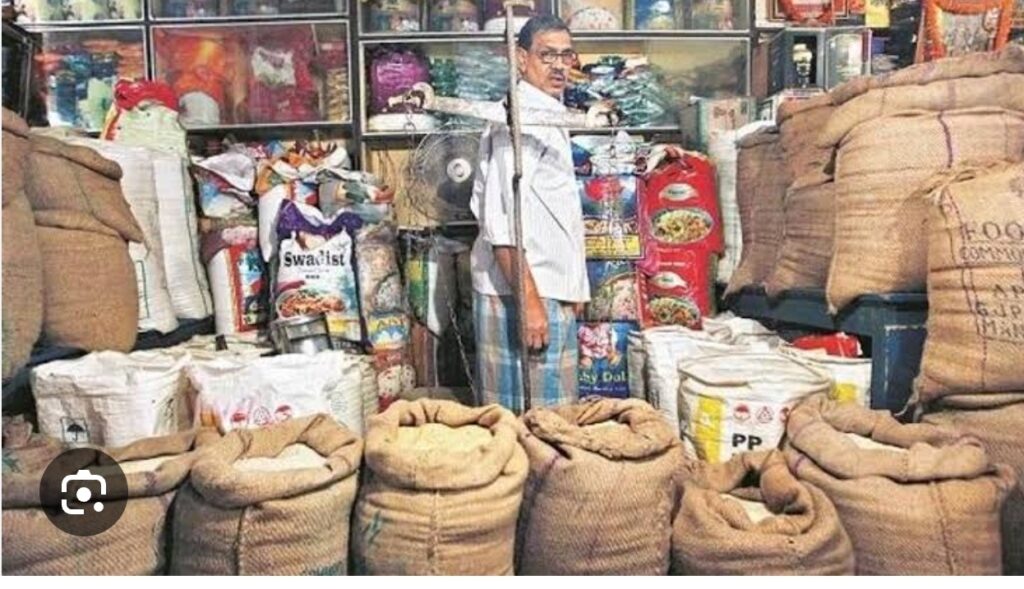 చౌక ధరల దుకాణం. రేషన్ షాపు  ల నిర్వాహకులు  తూట్లు పొడుస్తున్న. ప్రభుత్వం కానీ ప్రభుత్వం అధికారులు కానీ ఏ మాత్రం పట్టించుకోవడం లేదు