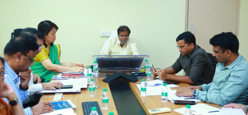 జర్నలిస్టులు. ఉద్యోగులకు గుడ్ న్యూస్