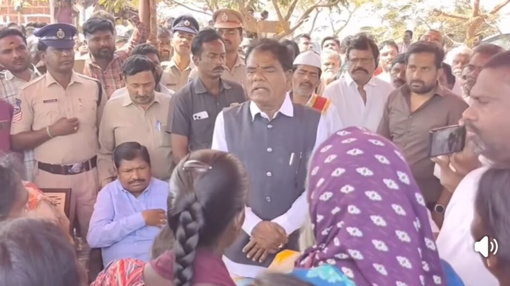 సర్పంచి ఎన్నికలలో తమకు మద్దతు చేయలేదని దళితుని ఇల్లు కూల్చివేత