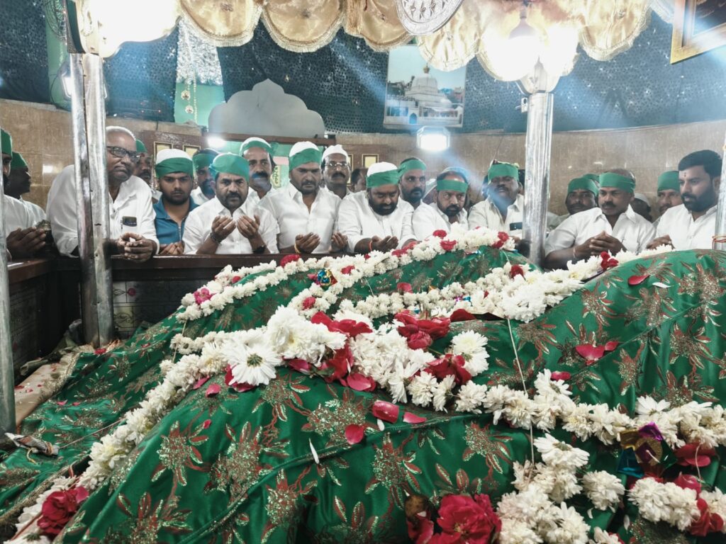 జహంగీర్ పీర్ దర్గా ఉర్సు ఉత్సవాల సందడి మొదలు