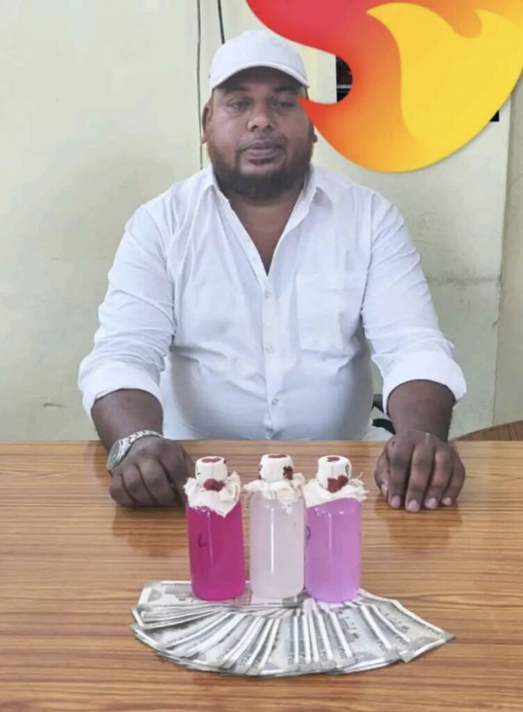 లంచం తీసుకుంటూ ఏసీబీ వలలో రెవెన్యూ ఇన్స్పెక్టర్