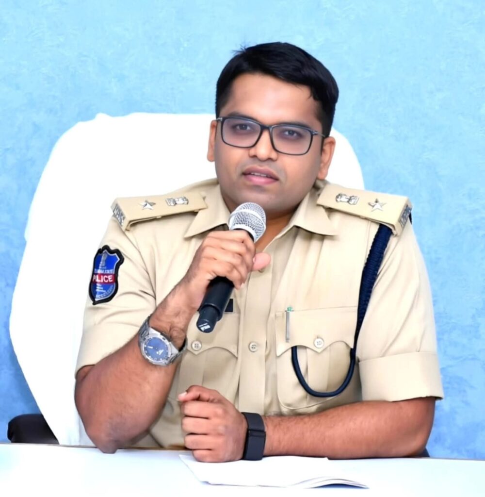 పదవ తరగతి పరీక్ష కేంద్రాల దగ్గర 144 సెక్షన్ అమలు