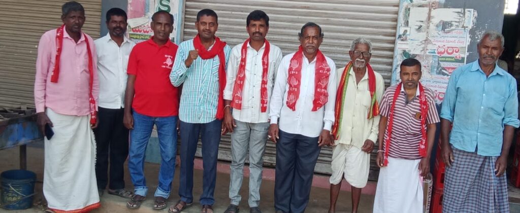 ఇందిరమ్మ ఇళ్లకు ఇసుక కొరత