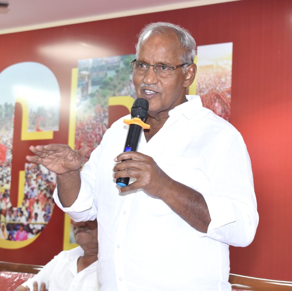 మాజీ మావోయిస్టులను సిపిఐ పార్టీలోకి ఆహ్వానించిన కూనoనేని  సాంబశివరావు