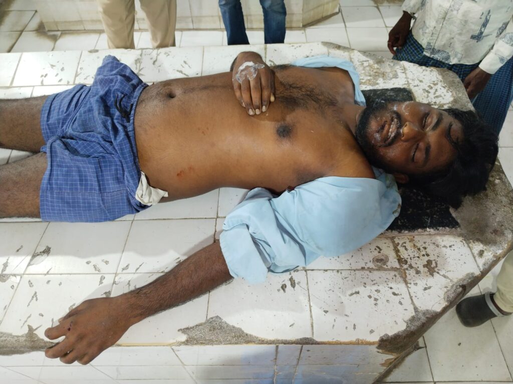 అతివేగంతో బైక్ను ఢీకొట్టిన కారు  వ్యక్తి మృతి