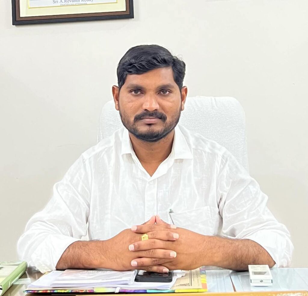 చలివేంద్రాల నిర్వహణ వెంటనే చేపట్టండి గణేష్