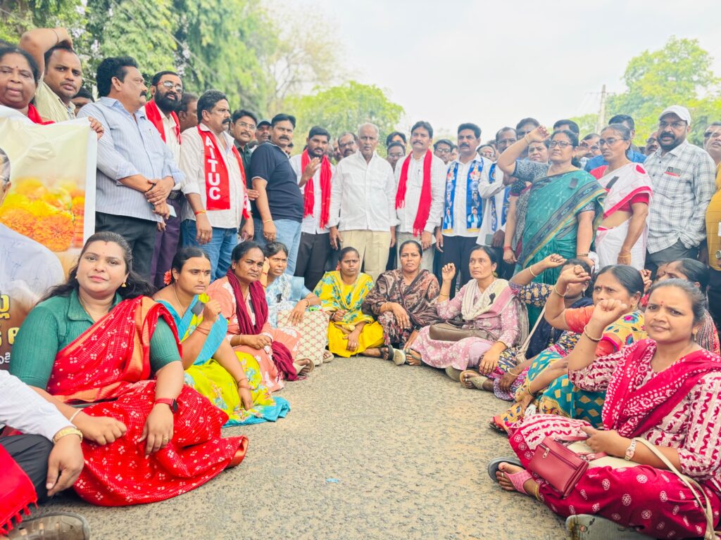 ఆత్మహత్యలు వద్దు తెగించి పోరాడుదాం