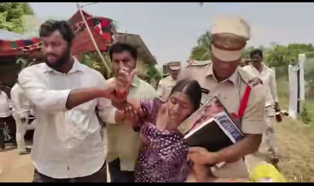 కలెక్టర్ ముందే ఇల్లు రాలేదని పురుగుల మందు తాగిన మహిళ