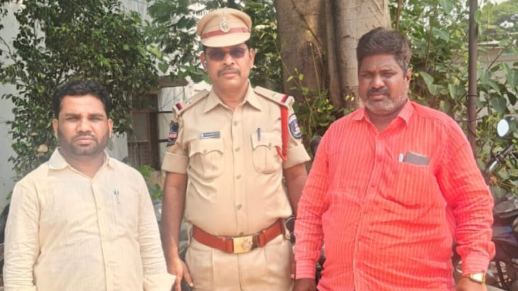 ప్రజా ఉద్యమాలను అక్రమ అరెస్టులతో ఆపలేరు