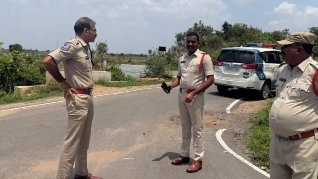అక్రమ ఇసుక రవాణా