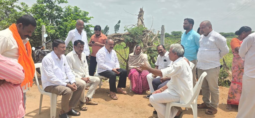 షాబాద్ బాధ్యులను పరామర్శించిన జంగయ్య