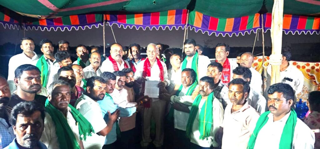 రైతులకు ప్రభుత్వం వెంటనే న్యాయం చేయాలి కూనంనేని
