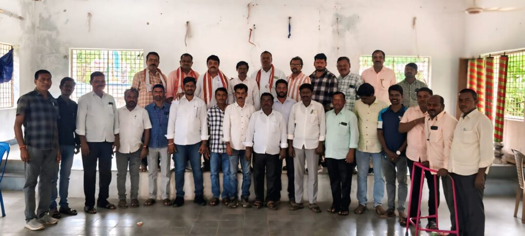 అర్హులకు  అక్రిడేషన్ కార్డులు ఇవ్వాలి..!
