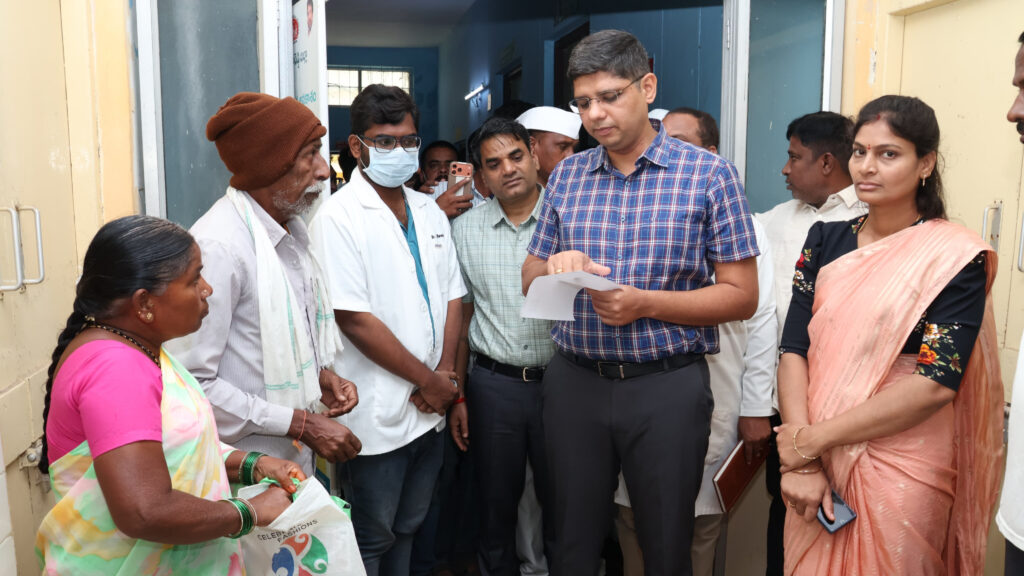 క్షేత్రస్థాయిలో పర్యటించిన కలెక్టర్