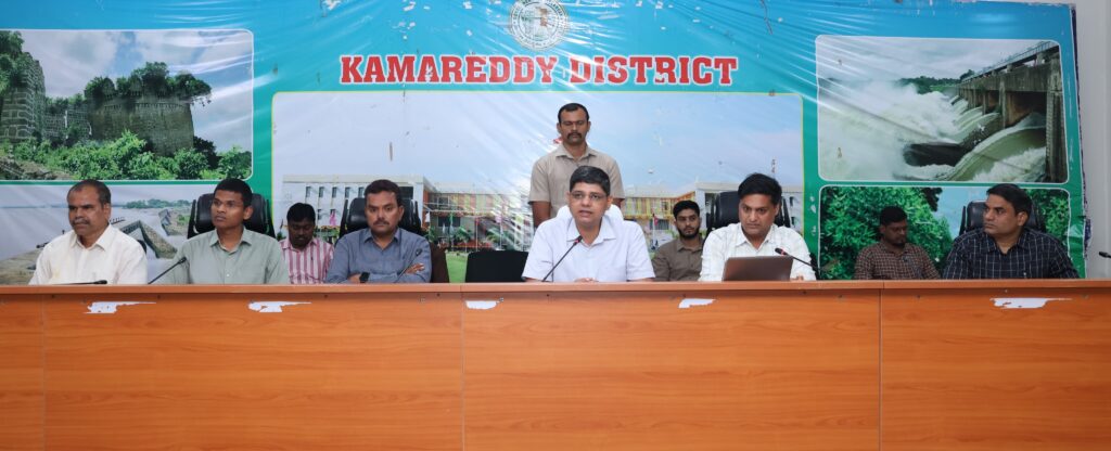 ఘనంగా స్వాతంత్ర దినోత్సవ వేడుకలకూ