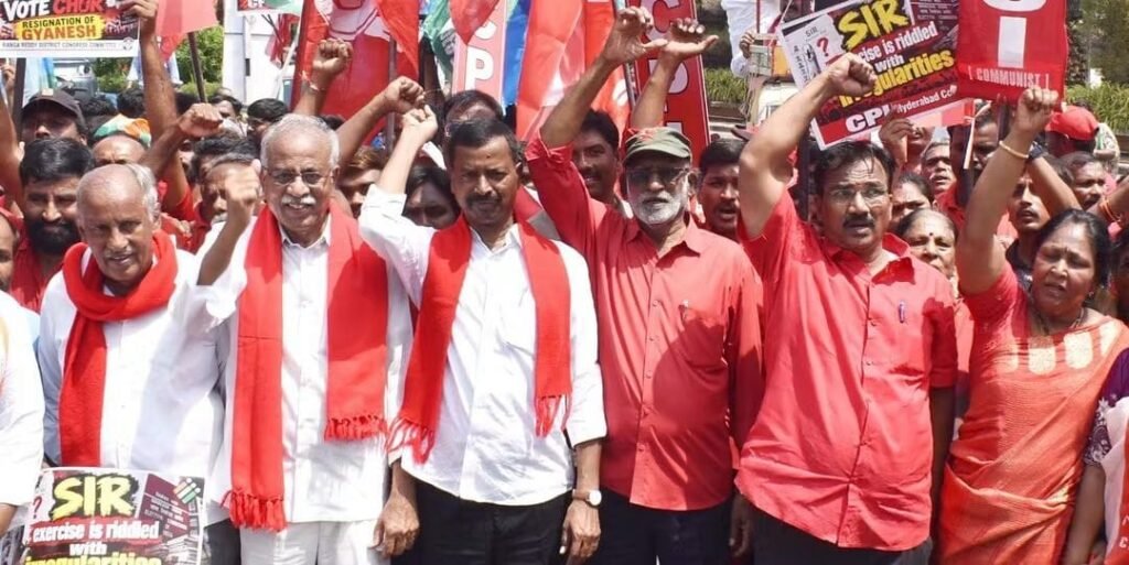 అటుడికిన లోక్ పవన్ ముట్టడి