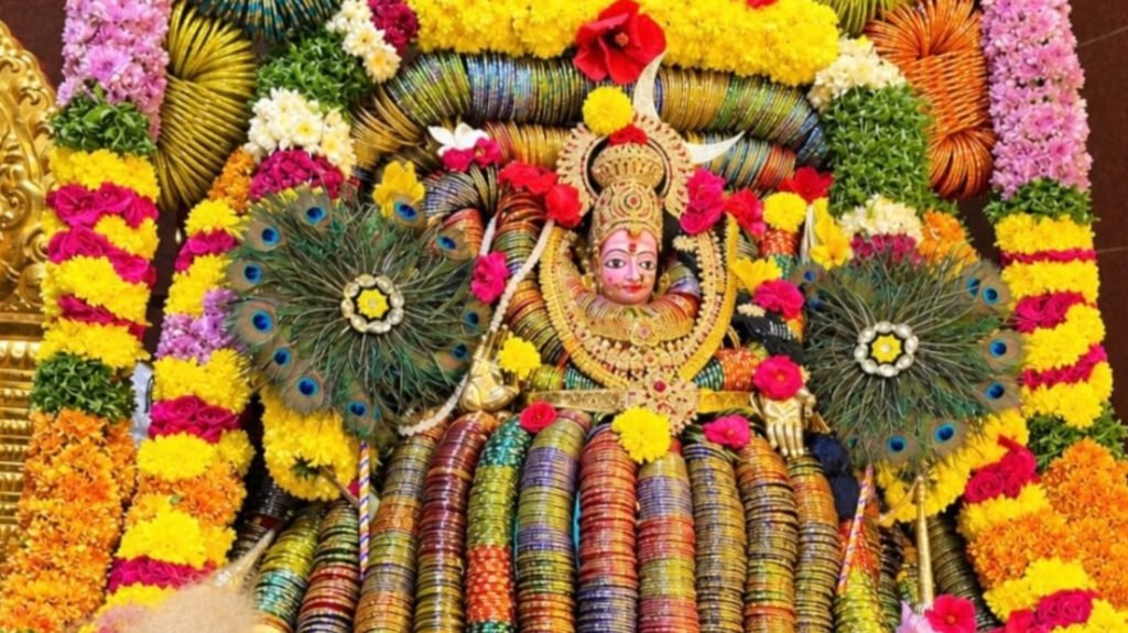 శ్రీ బాలా త్రిపుర సుందరి దేవి గా దర్శనం